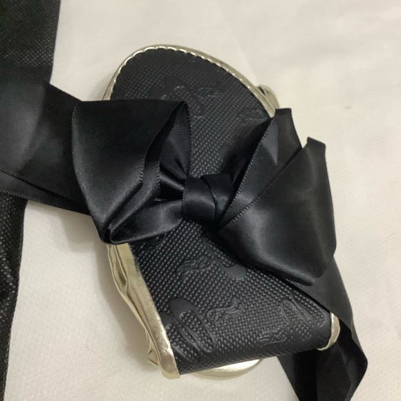 Rescue Flats in Gold size 7 New - Picture 5 of 7